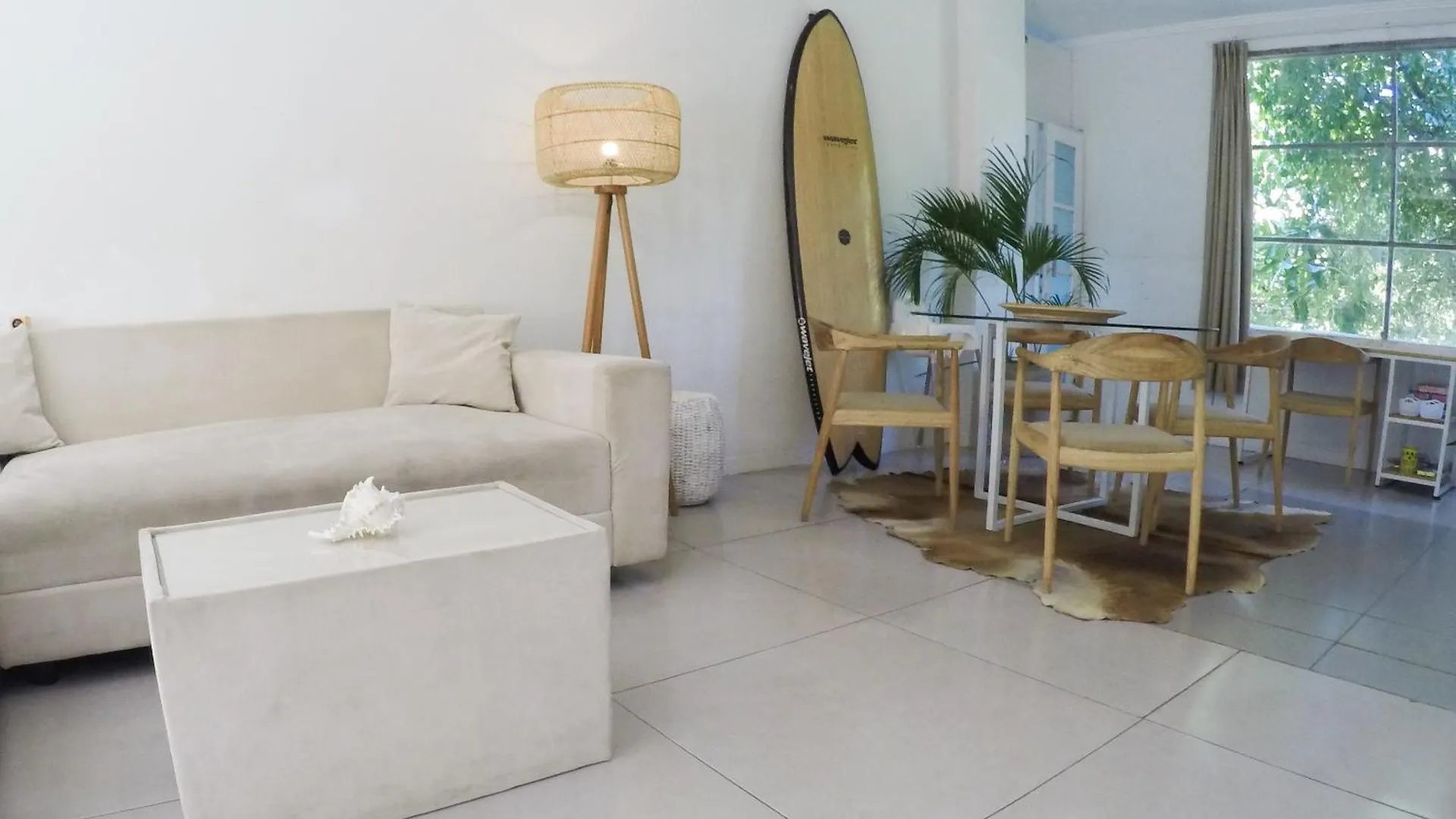 Seminyak Beach Tropical Hideaway Apartment 0*,